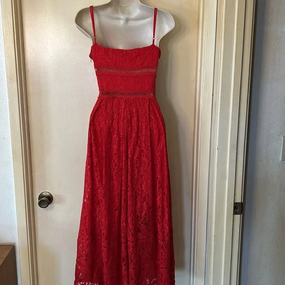 NSR Red lace tea length dress size S - Picture 7 of 13
